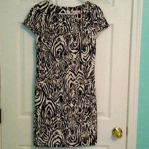 Short sleeve Entourage Dress